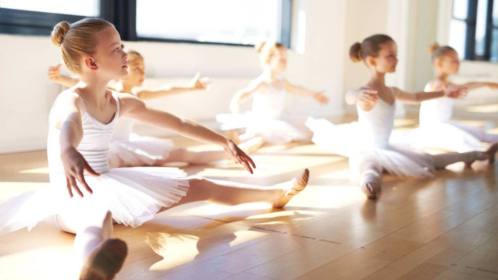 Танцы для девочек от 4 до 7 лет с простой хореографией для исполнения в доу