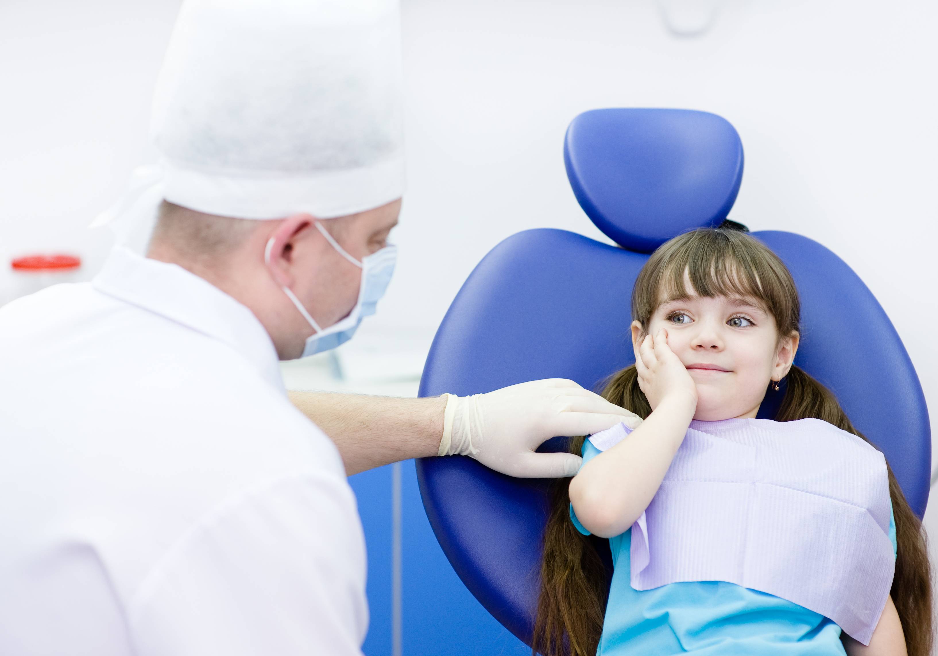 Дети и стоматологи: как настроить ребенка на поход к врачу? • alba avis