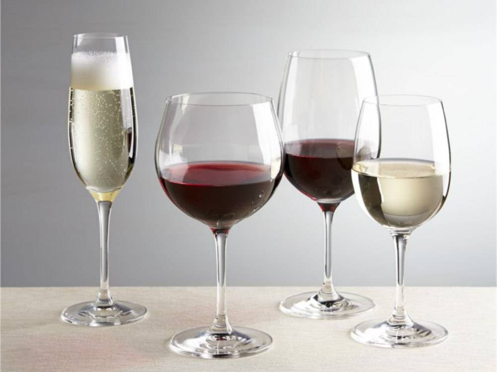 Как правильно пить вино: выбор бокалов, нужная температура подачи, винный этикет, подходящая еда и закуски