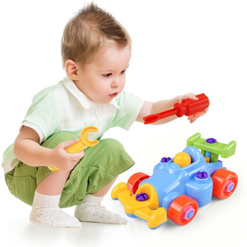 Развивающие игрушки для детей до 1 года на мелкую моторику: топ лучших (фото)