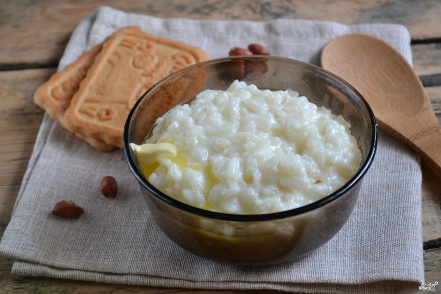 Молочная рисовая каша на молоке. Каша рисовая молочная. Рисовая каша на молокк. Молочная рисовая каша в мультиварке. Рис для каши.