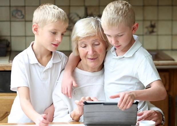 5 ошибок в воспитании внуков, которые часто совершают бабушки и дедушки