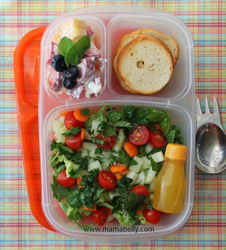Завтрак для школьника полезный и вкусный: что дать ребенку в школу?