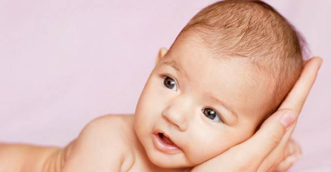 Когда надо выстригать клок волос детям, когда нужно стричь ребенка в первый раз: мифы о стрижке младенца