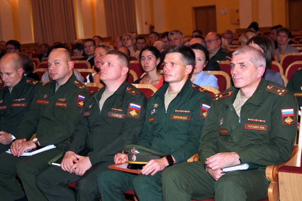 Российские вузы с военной кафедрой и учебными центрами