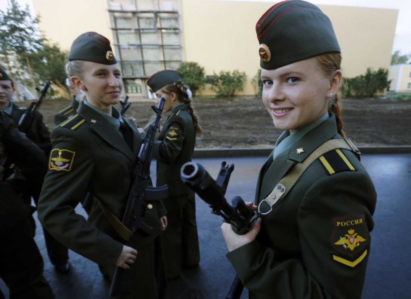 Военные вузы для девушек