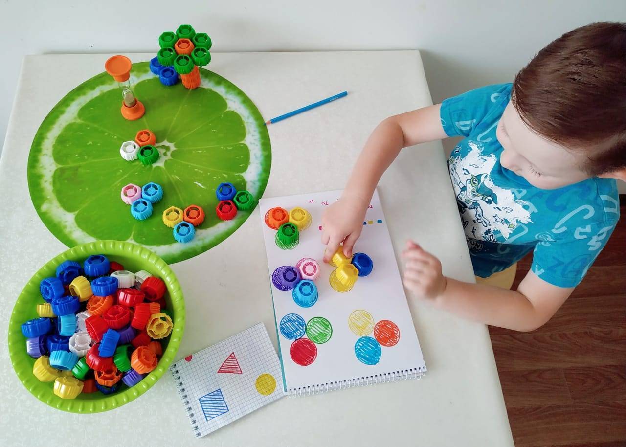 Развиваемся играя — развивающие игрушки для детей 9 месяцев