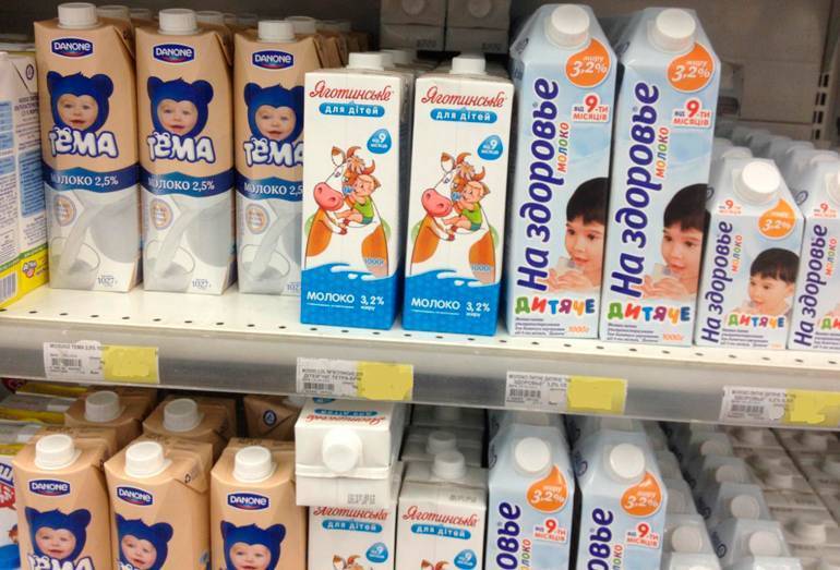 Можно ли кормить ребенка козьим молоком?