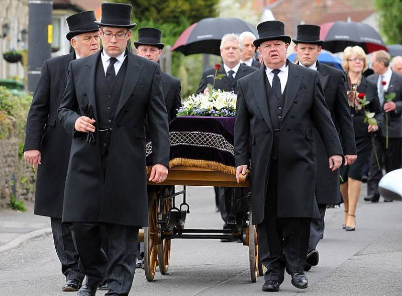 Траурная речь на похоронах — прощальные слова умершему
