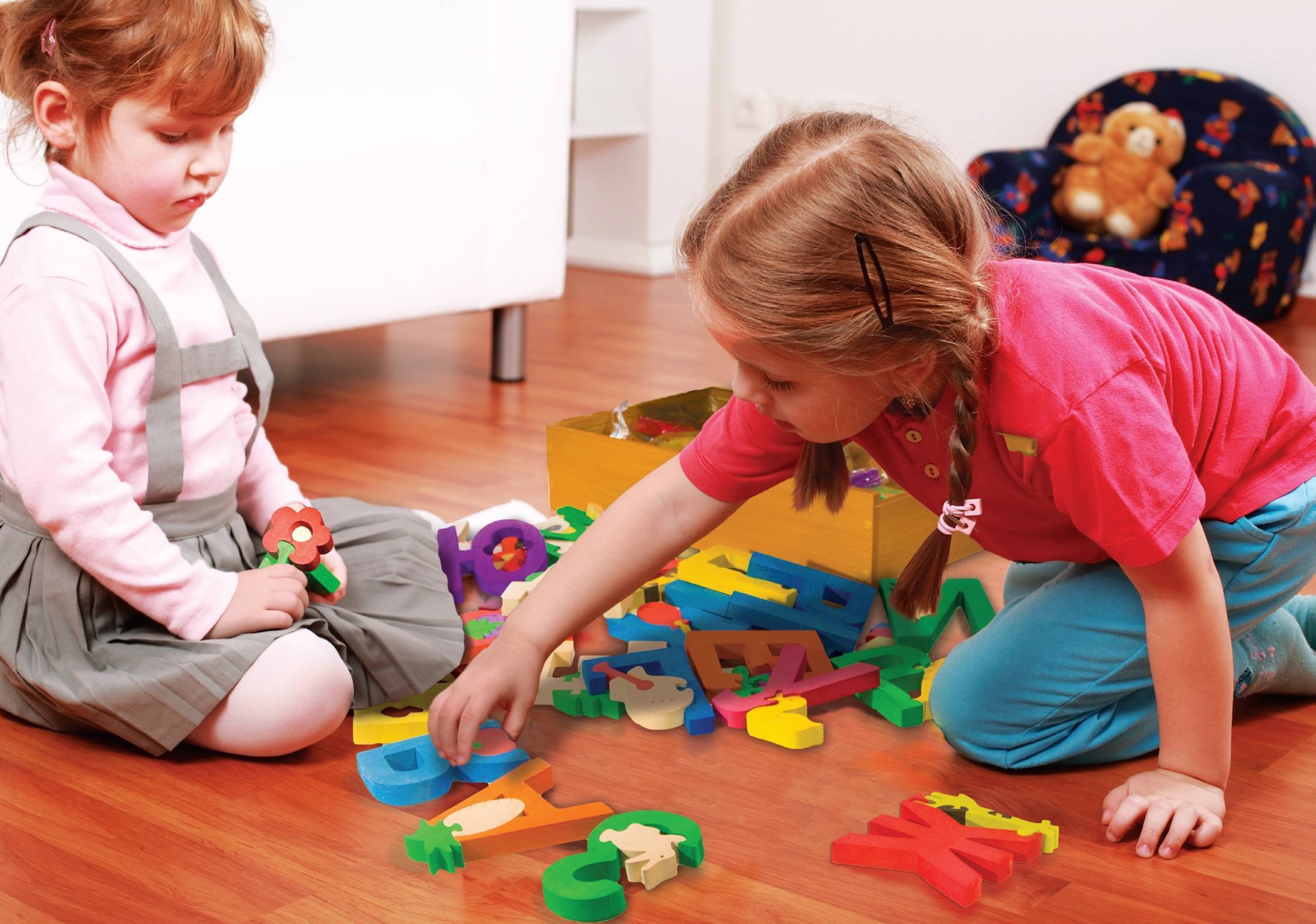 Чем занять детей 7 лет дома: интересные занятия, полезные игры и домашние развлечения