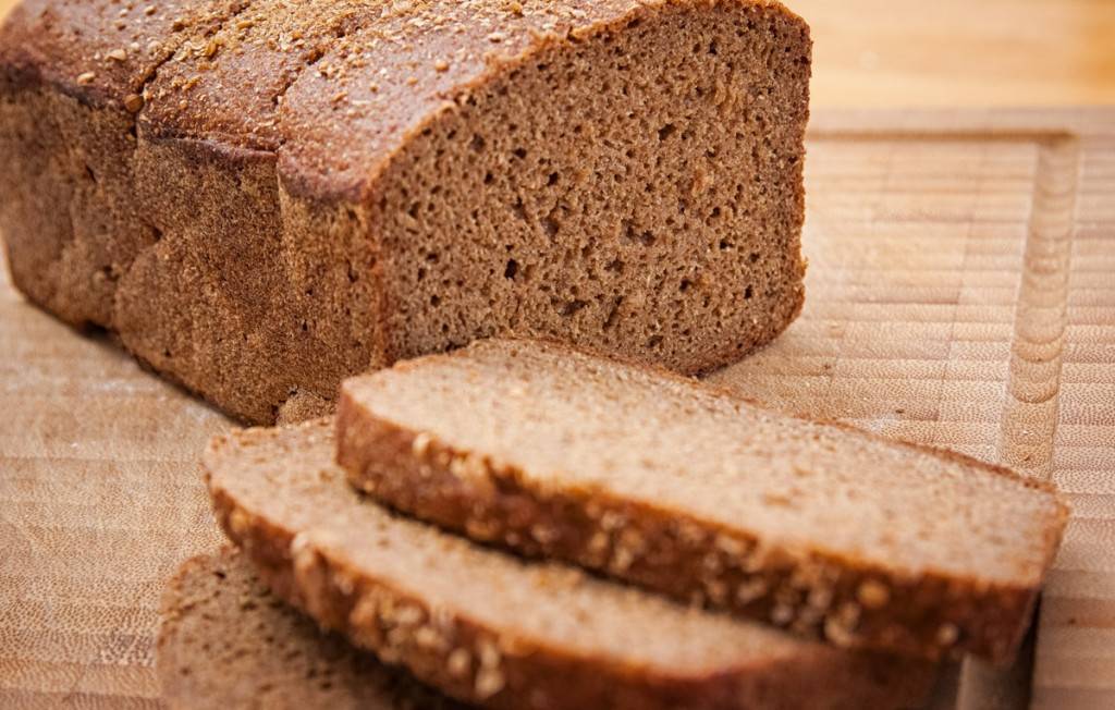 Можно ли есть сухари при похудении из белого или черного хлеба