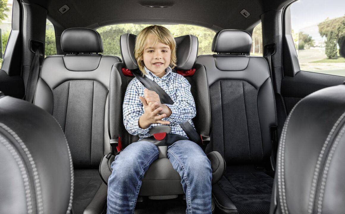 Бустер для детей в машину, с какого возраста можно использовать, как выбрать и крепить + фото и видео