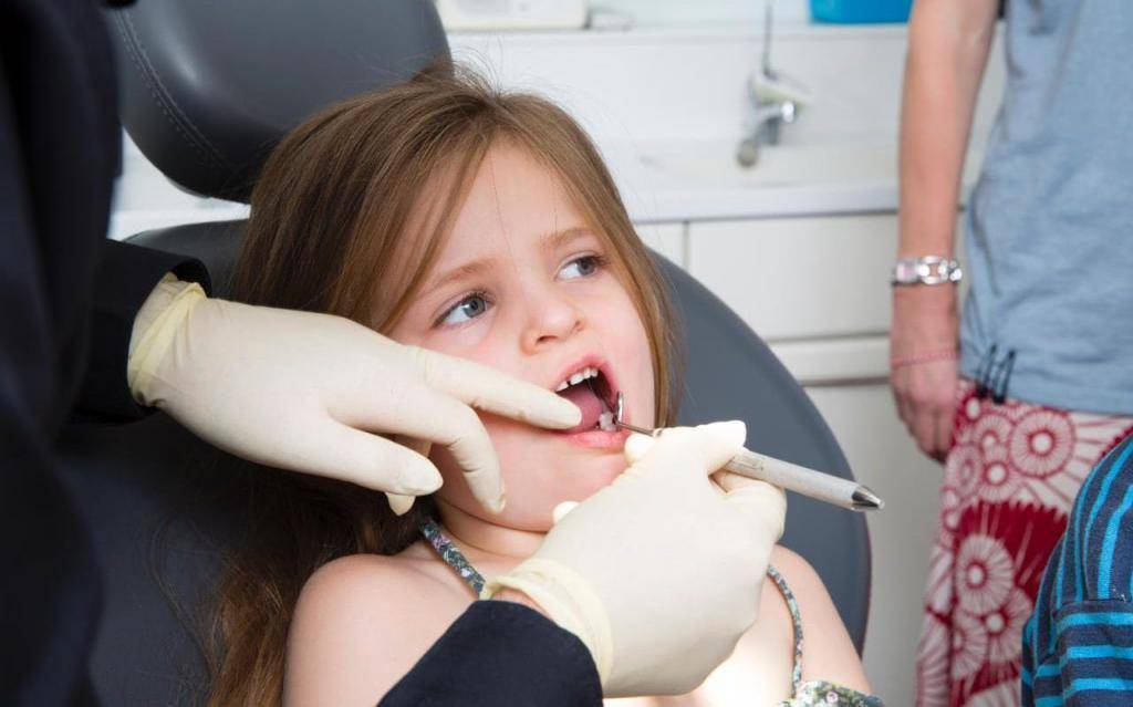 Анестезия при удалении молочных зубов у детей