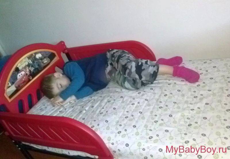 Как приучить ребенка спать в своей кроватке: приучаем малыша засыпать отдельно