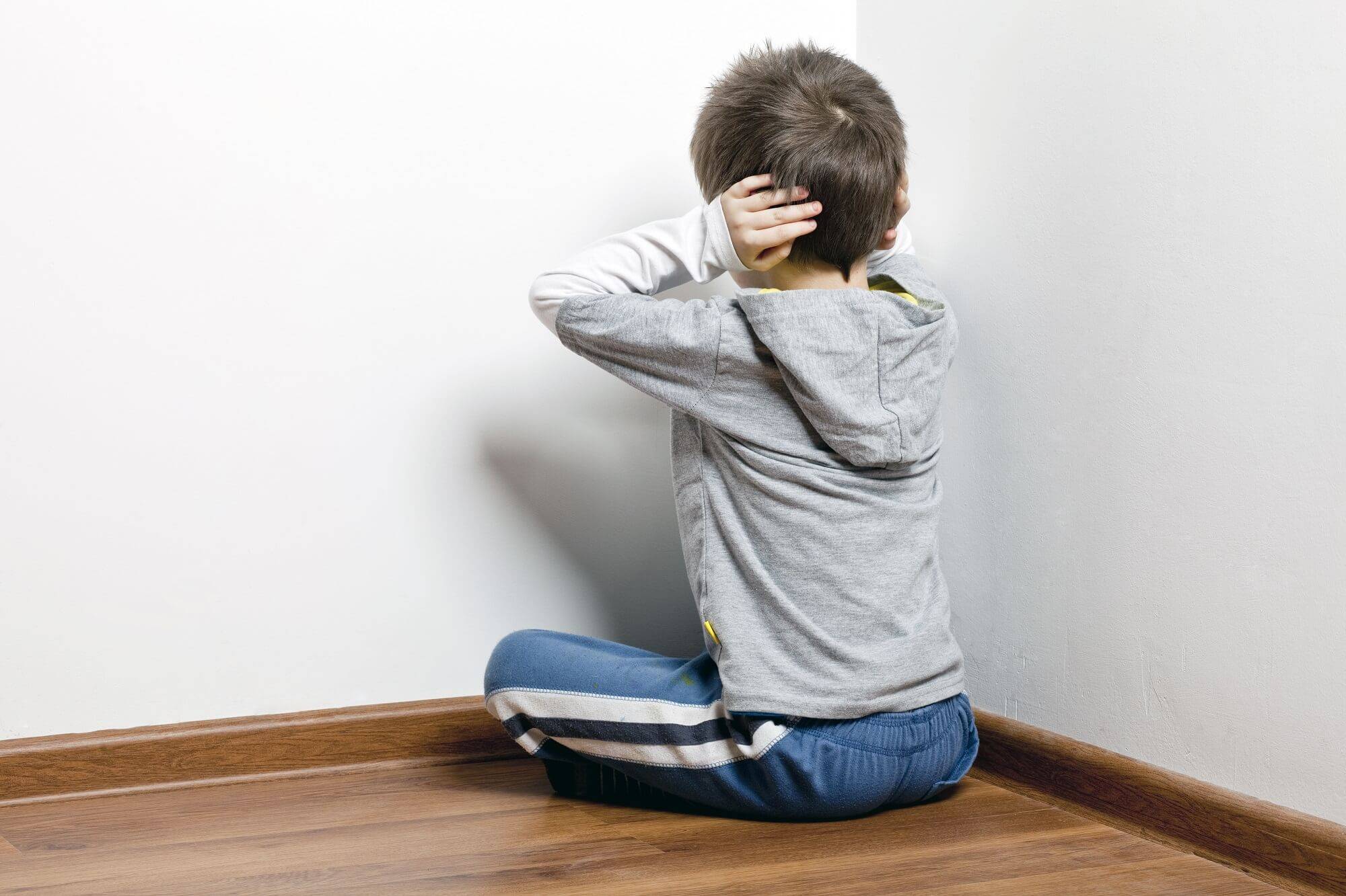 Самые частые причины травм у детей: что делать, если ребенок часто падает и ударяется головой.