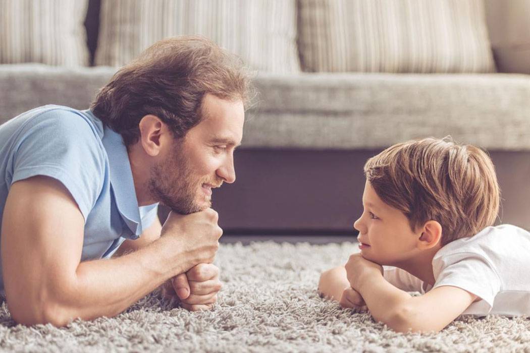Почему важно с первых дней разговаривать с ребёнком