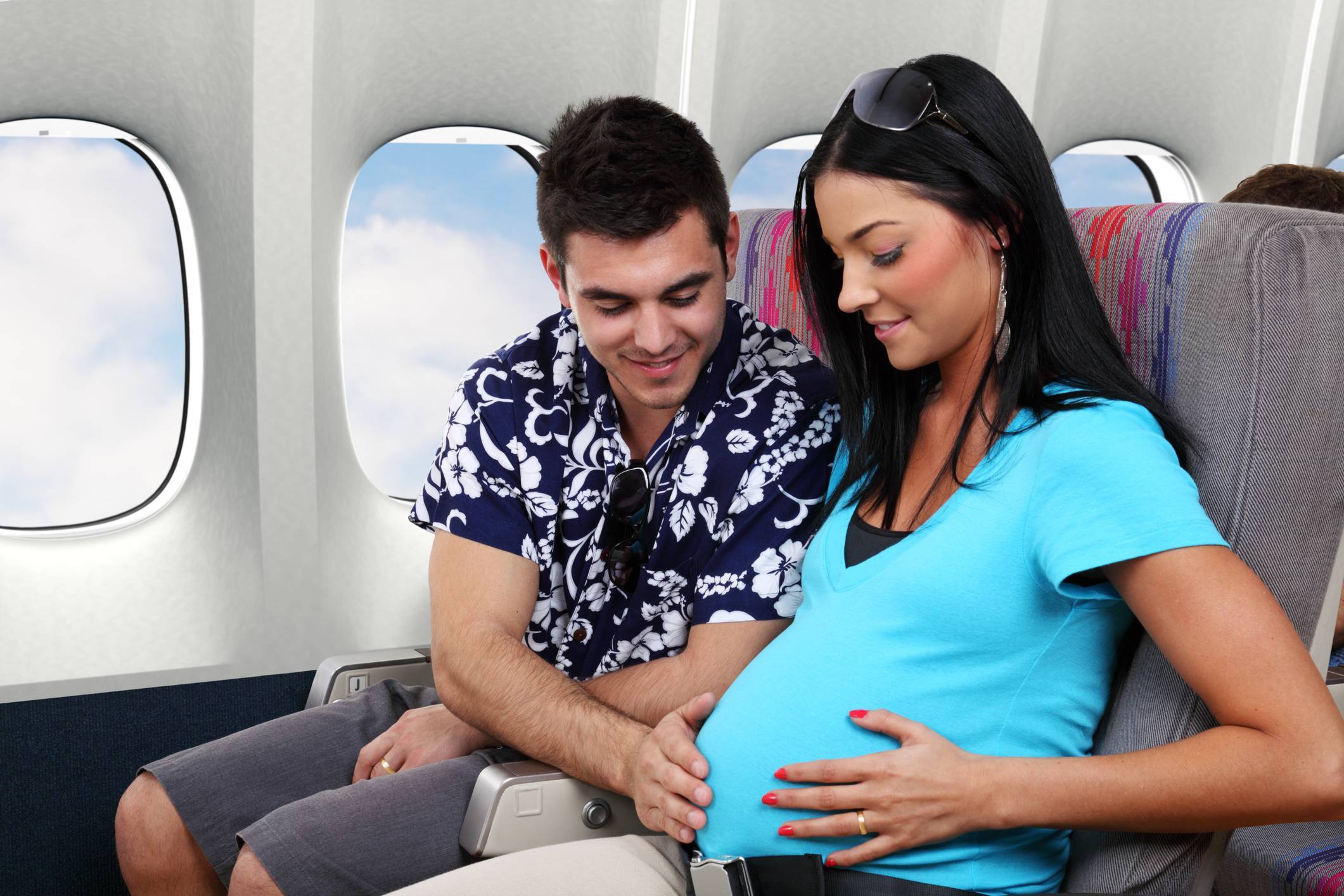 До какой недели беременности можно пользоваться услугами авиаперелетов: вредно ли летать, до какой недели безопасно и что стоит помнить