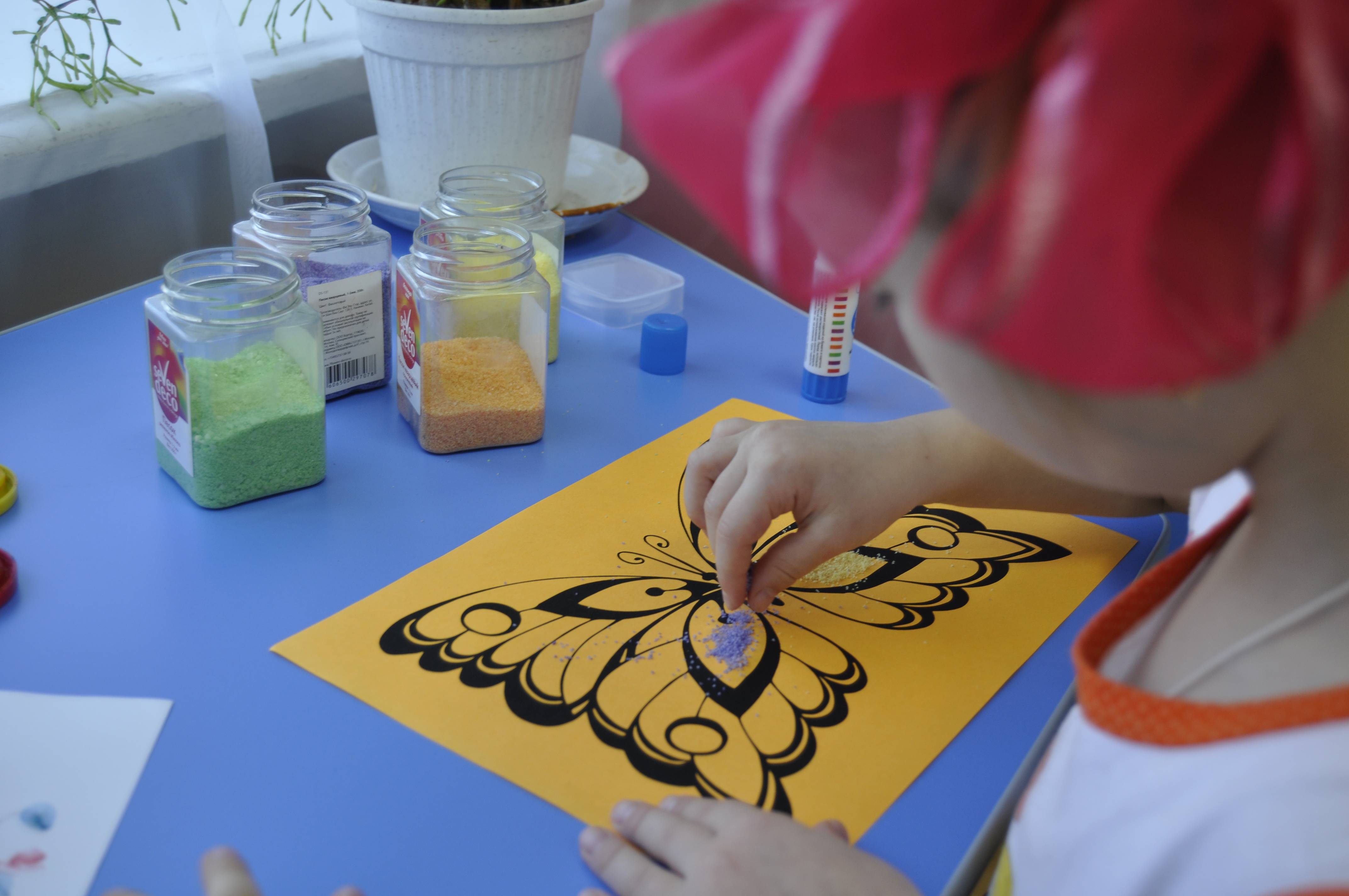 Рисование песком на световых столах для детей: обучение на занятиях, мастер-класс