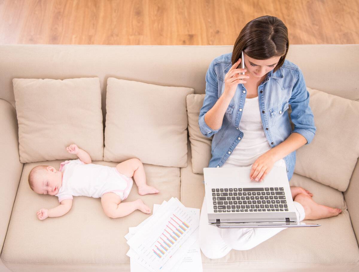 Как зарабатывать в декретном отпуске: 8 сайтов, где может заработать мама с малышом