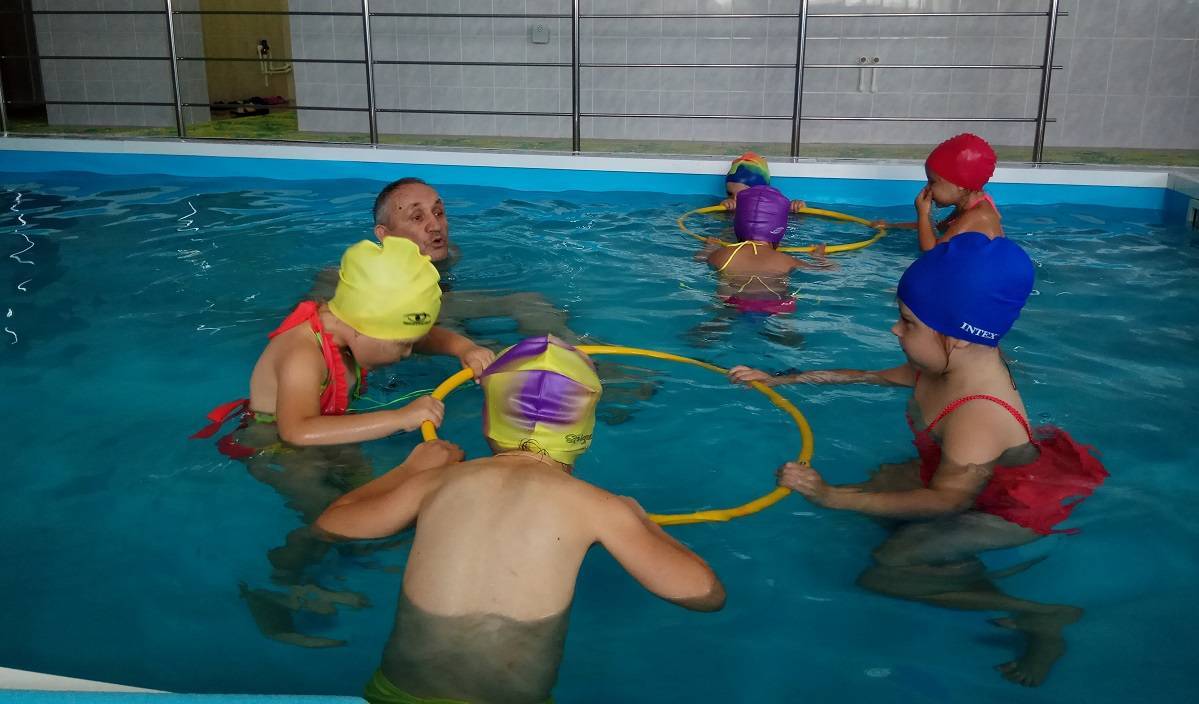 Плавание. конспекты занятий по плаванию в бассейне в средней группе. воспитателям детских садов, школьным учителям и педагогам - маам.ру