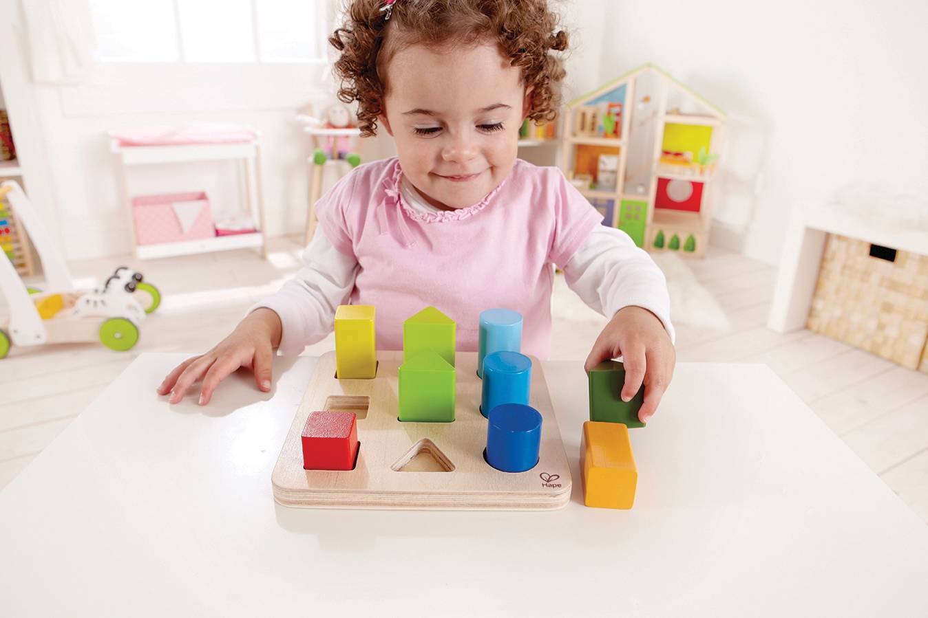 Во что поиграть с ребенком 4-5 лет (дома): развивающие игры для мальчиков и девочек