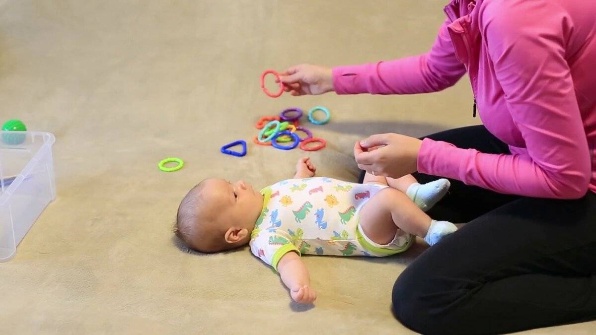 Развивающие игры с рождения до 6 месяцев – 25 лучших игр с новорожденным