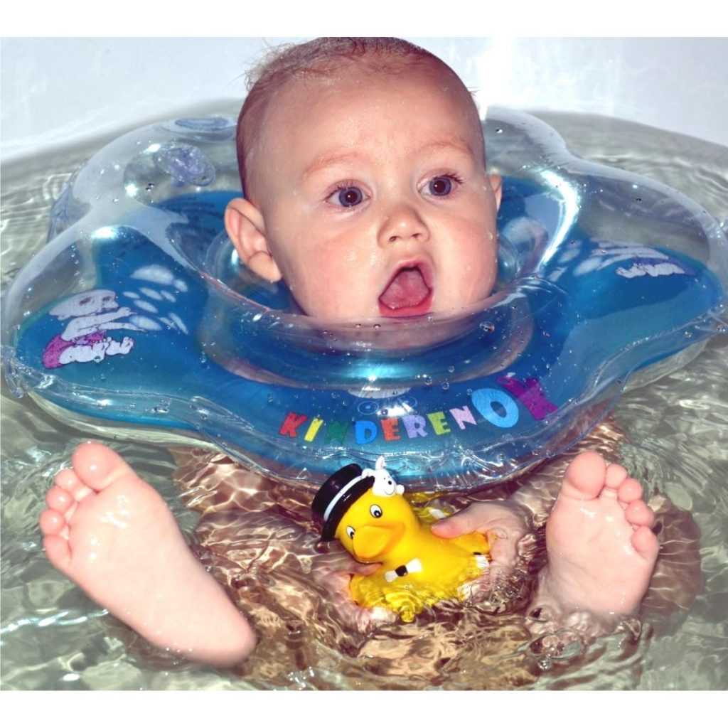 Круг для купания новорожденных - со скольки месяцев можно использовать?