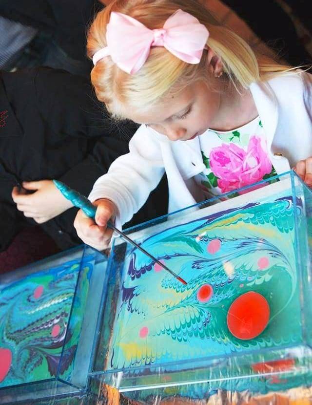 «эбру»: рисование на воде в домашних условиях для детей, занятия в детском саду