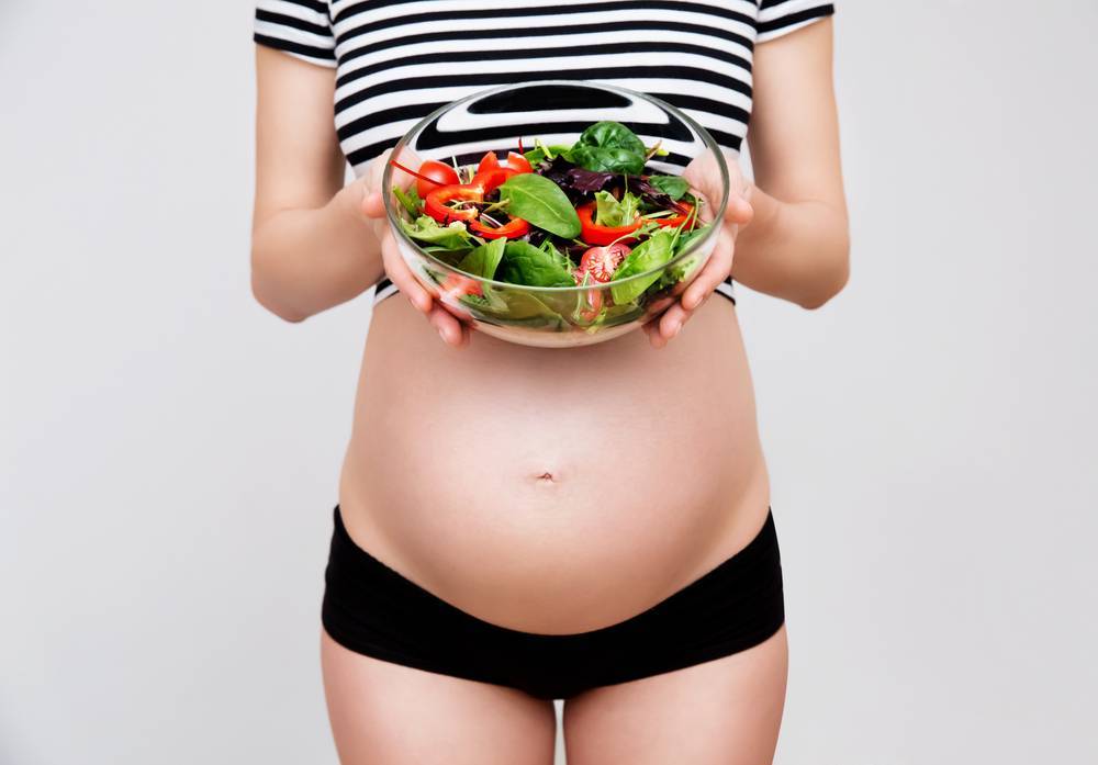 Вегетарианство во время беременности: насколько велика опасность для ребёнка