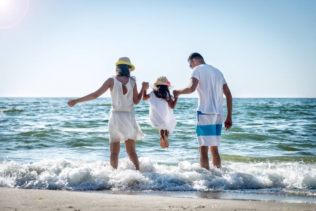 На море с ребенком – лайфхаки и советы для родителей