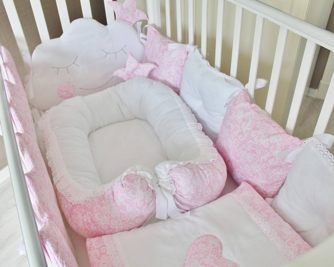 Особенности бортиков для кроватки новорожденного