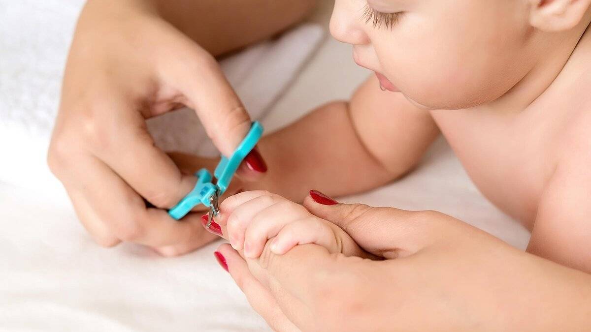Как правильно стричь ногти ребенку, чем стричь ногти на руках