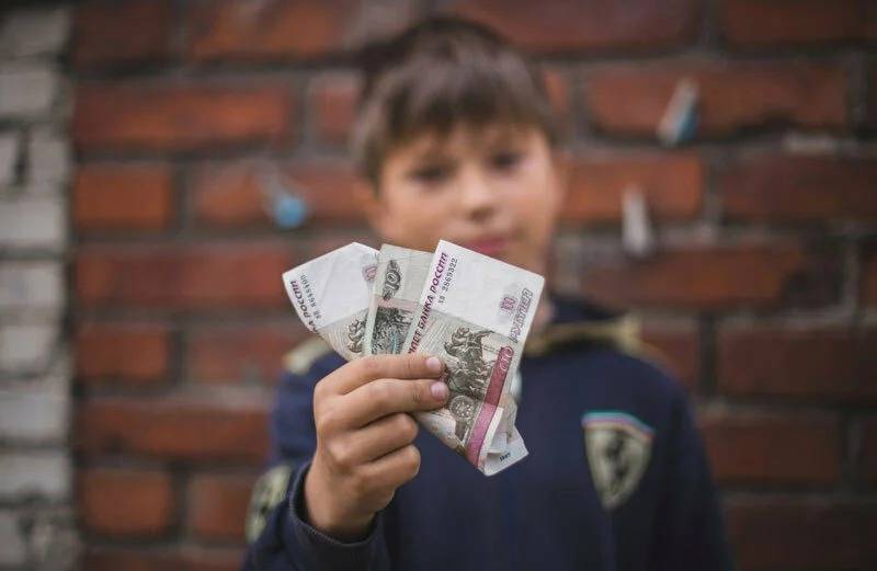 Карманные деньги: как научить детей правильно распоряжаться финансами - тиа