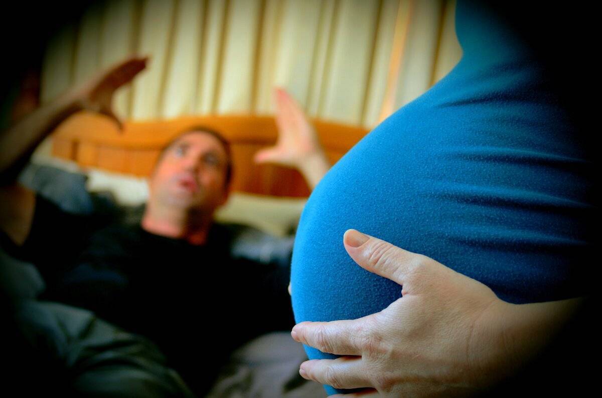 Как вести себя с беременной женой? как пережить беременность жены?