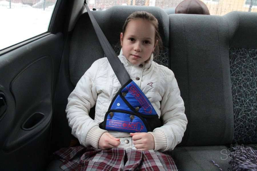 Ребенок 8 лет без кресла. ФЭСТ для ремня безопасности. Детское удерживающее устройство для автомобиля. Фест для детей в машину. Ремень безопасности адаптер ремня.
