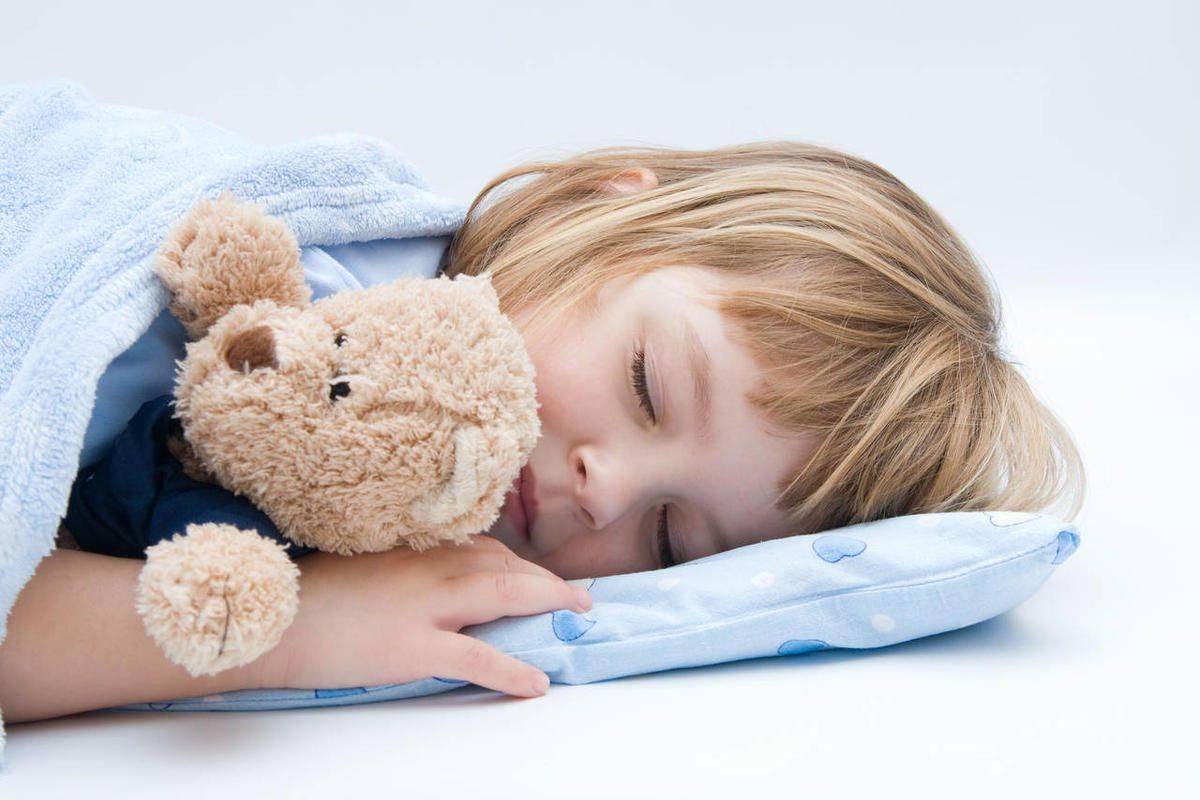 6 заговоров, чтобы ребенок хорошо спал ночью