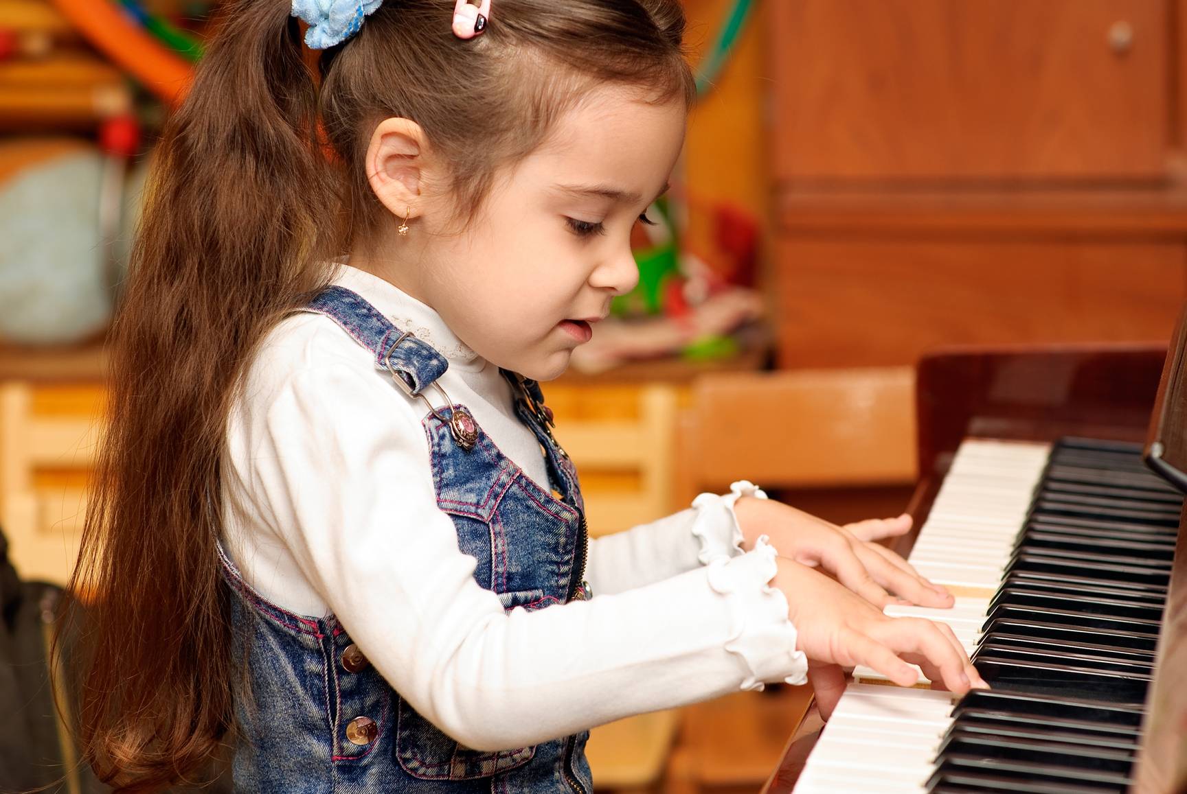Музыка в развитии ребенка в возрасте от одного до шести месяцев