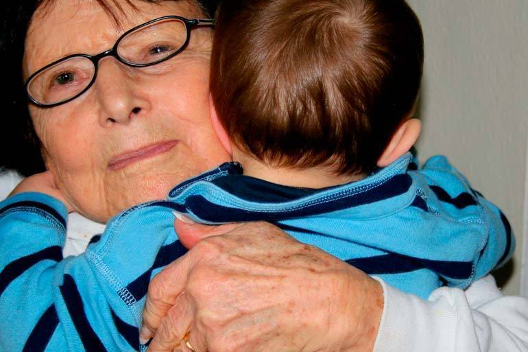 5 ошибок в воспитании внуков, которые часто совершают бабушки и дедушки