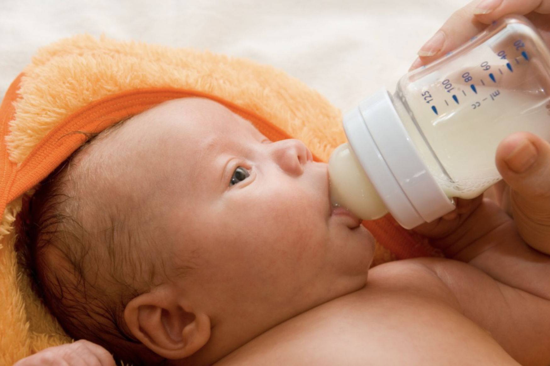 Икота у новорожденных после кормления: что делать и как предотвратить