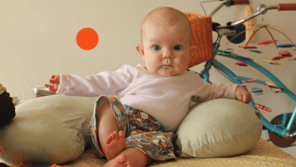 Ребенок не сидит 8 месяцев - журнал expertology