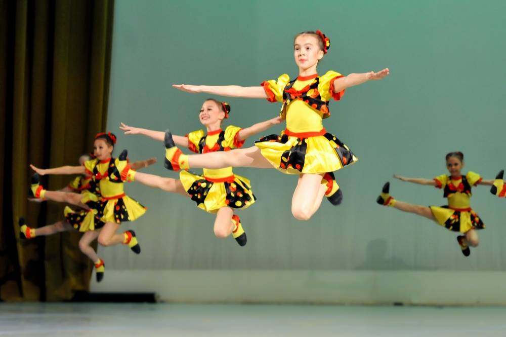 Эстрадные танцы для детей от латиноамериканских до акробатических