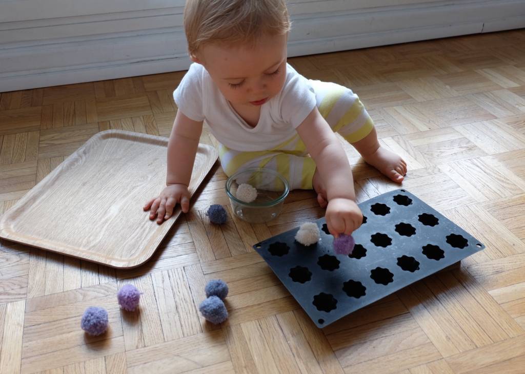 Раннее развитие: игры монтессори для детей от 2 лет