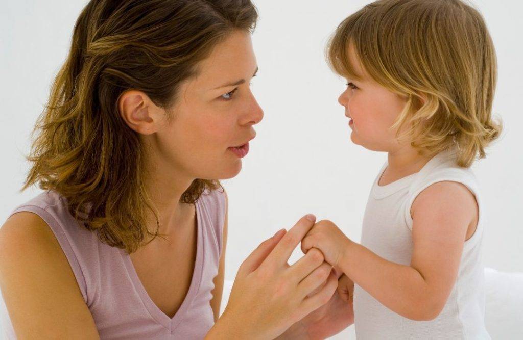 Ребенок не разговаривает в 2 года: причины, как научить ребенка говорить