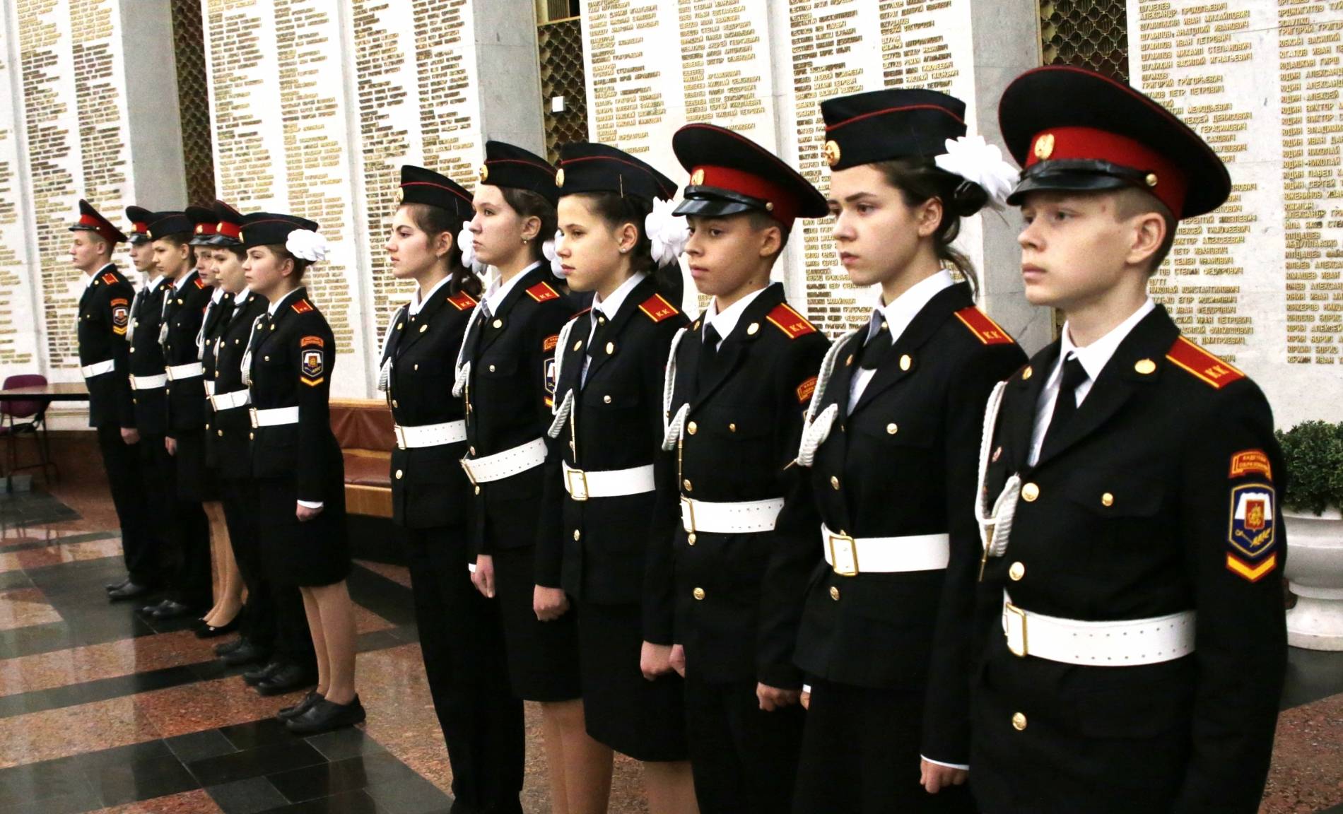 Стоит ли отдавать ребенка в кадетскую школу