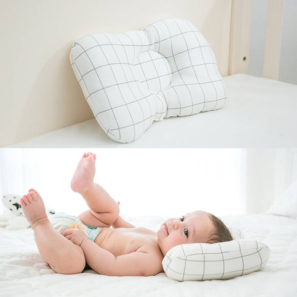 Когда детям можно спать на подушке? с какого возраста давать подушку ребенку? :: syl.ru