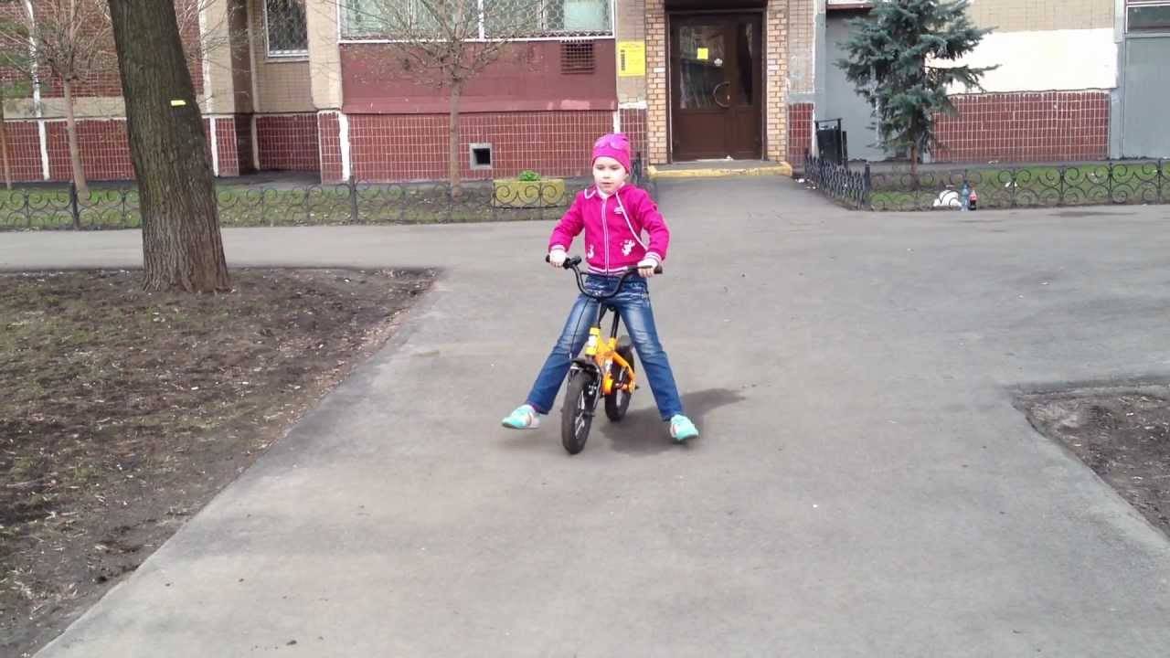 Как научить ребенка ездить на велосипеде — эффективные способы и советы