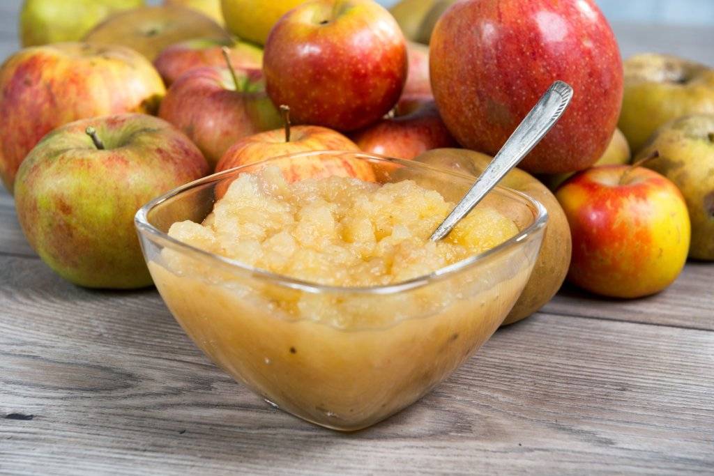 Как приготовить яблочное пюре для грудничка из свежих яблок