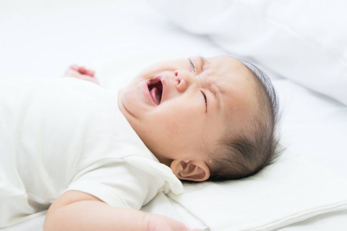 Ребенок спит с открытым ртом: причины. стоит ли беспокоиться?