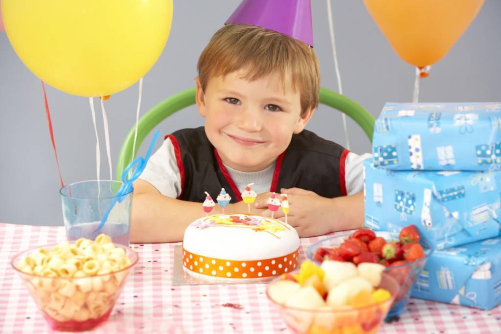 Подарок мальчику на 6 лет: что можно подарить ребенку на день рождения, чтобы он был рад?