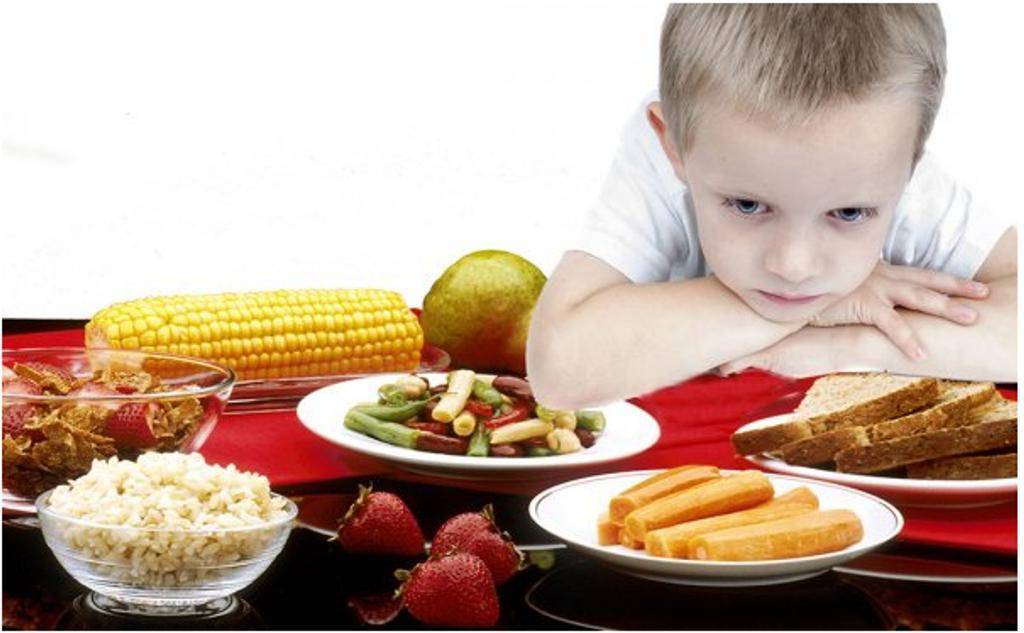 Детское питание: если ребенок не любит что-то "полезное", как его накормить? и надо ли